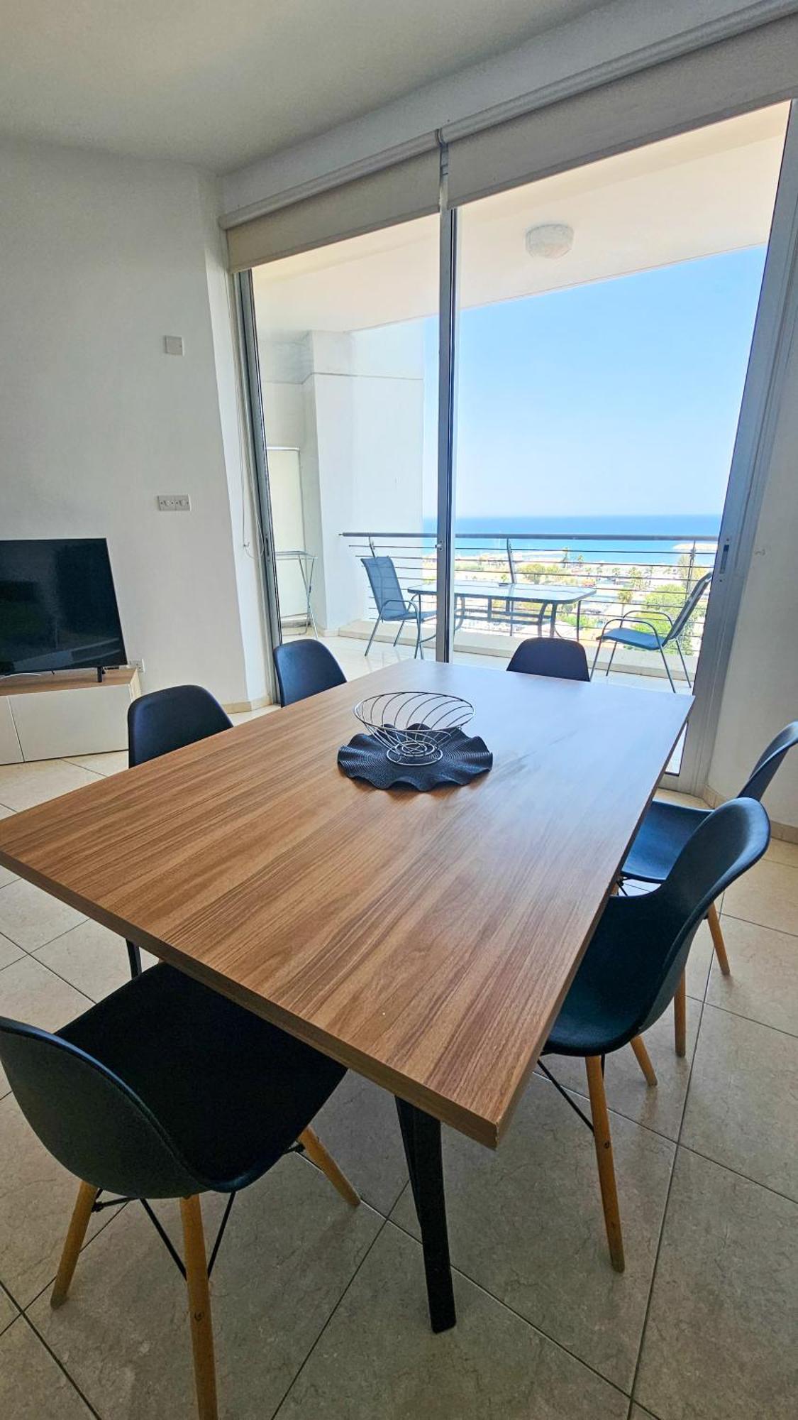Paradise Palms Seaview Apartment Larnaca Bagian luar foto